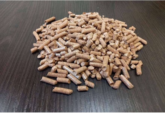 Універсальний  деревний наповнювач для тварин (4LP) Універсальний  деревний наповнювач для тварин (4LP)