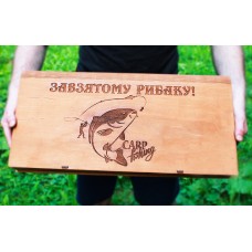 Подарункова коробка Декодім з гравіруванням на 6 шампурів (DD-6) Подарункова коробка Декодім з гравіруванням на 6 шампурів (DD-6)